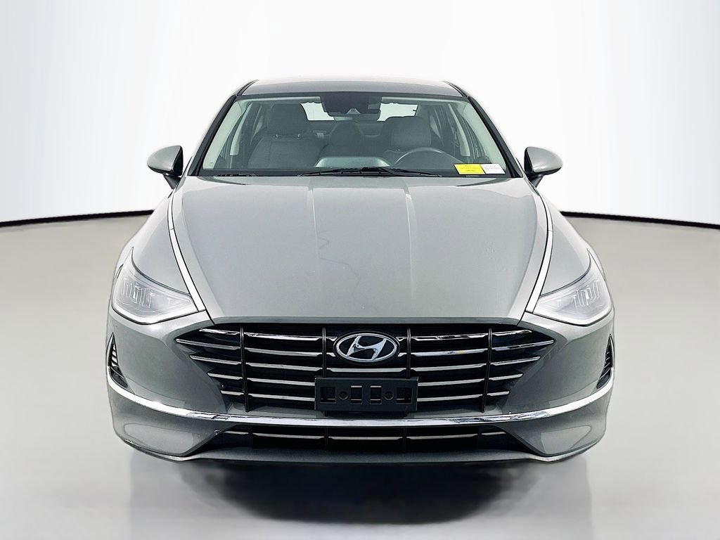 Used 2021 Hyundai Sonata SE FWD image 2