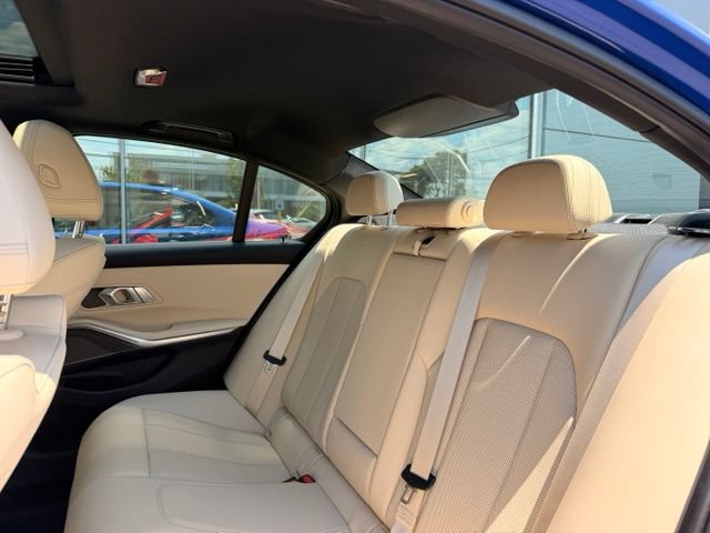 Used 2022 BMW M340i xDrive w/ Premium Package AWD/4WD image 9