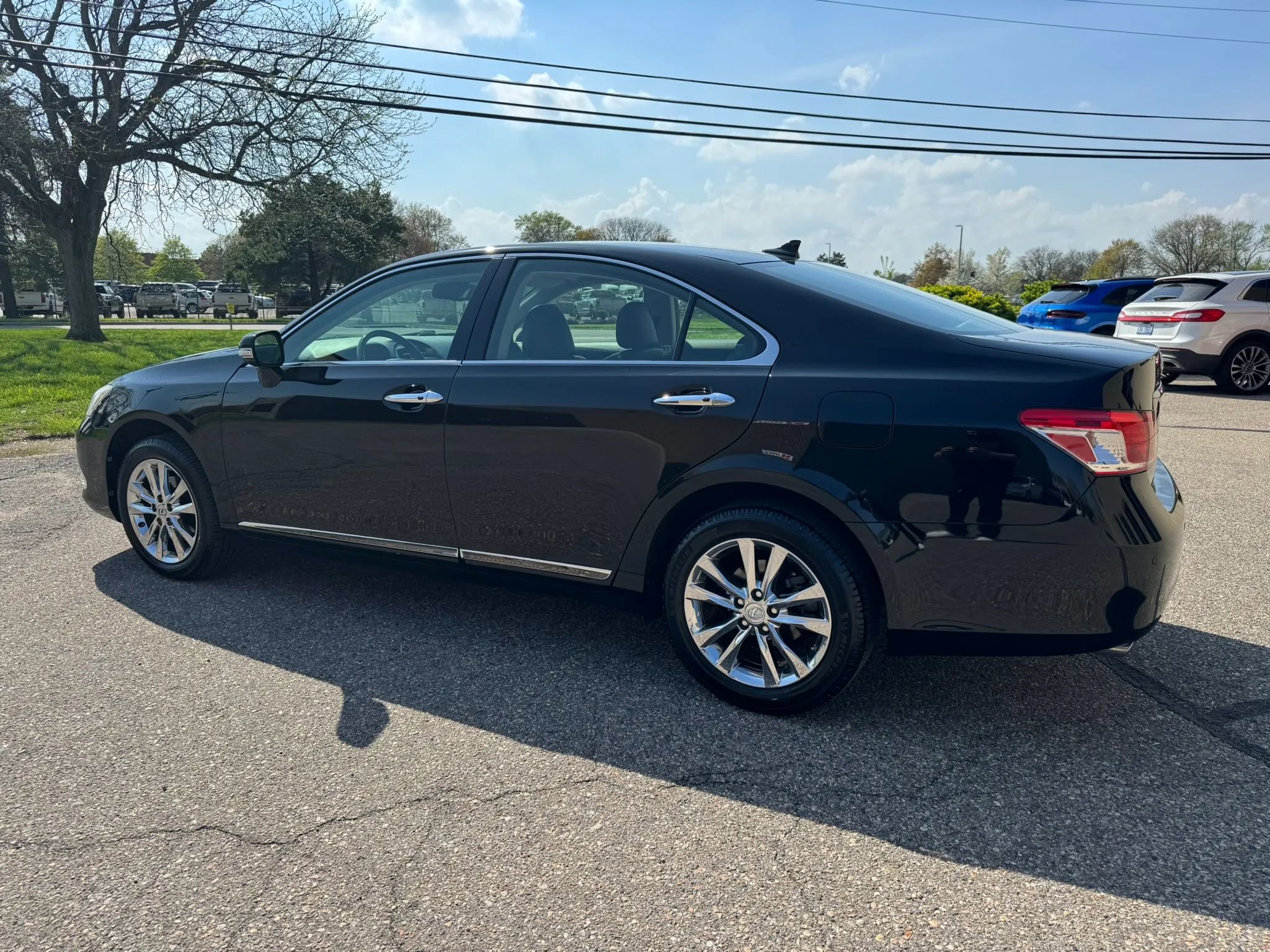 Used 2011 Lexus ES 350 FWD image 6