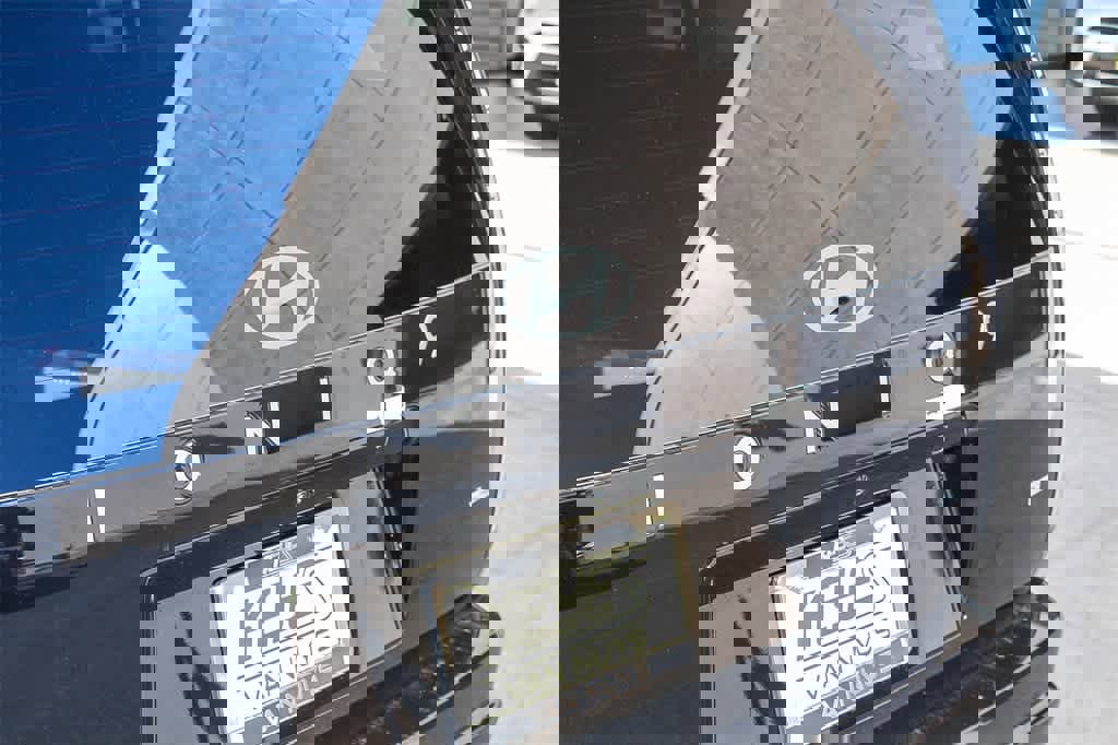 New 2026 Hyundai Ioniq 9 SEL w/ Tow & Go Package image 12