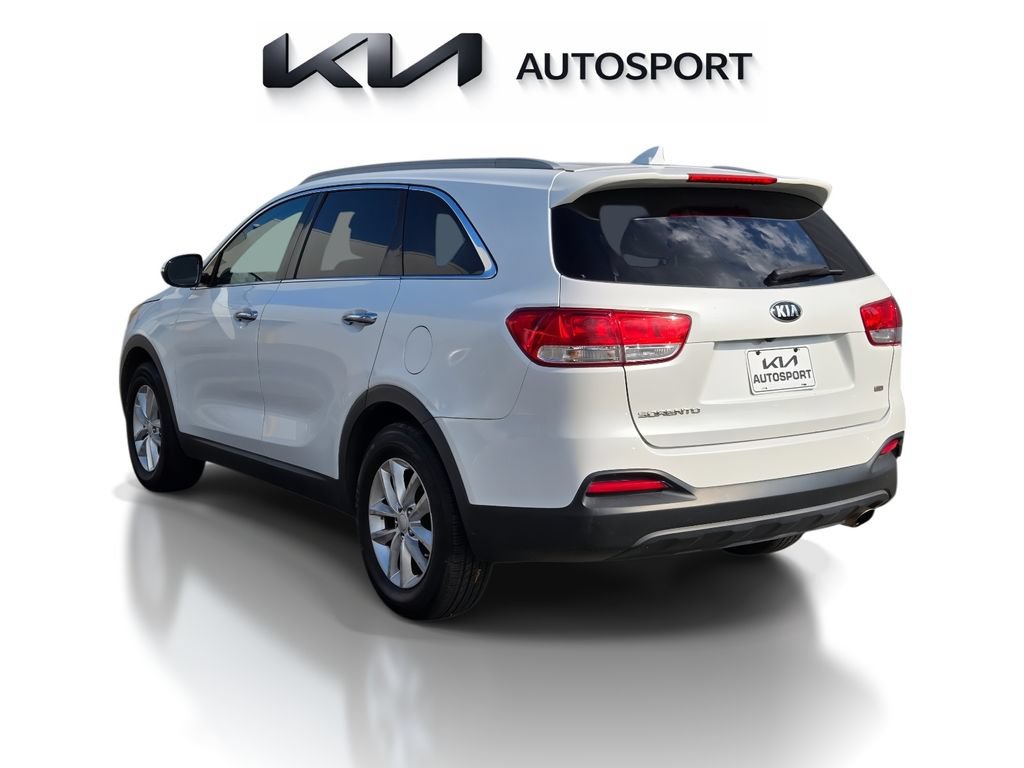 Used 2016 Kia Sorento FWD image 9