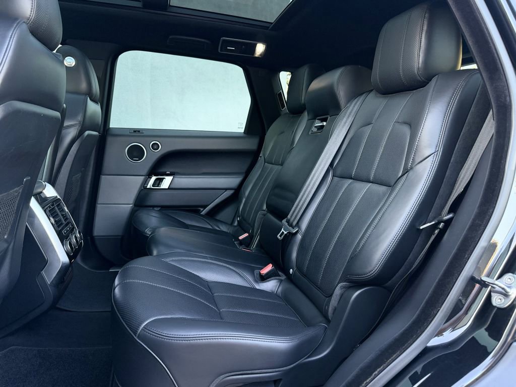 Used 2015 Land Rover Range Rover Sport Supercharged image 17