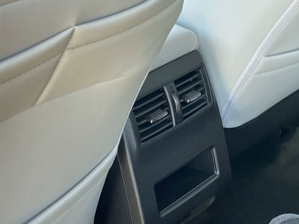 New 2026 Mitsubishi Outlander SE FWD image 18