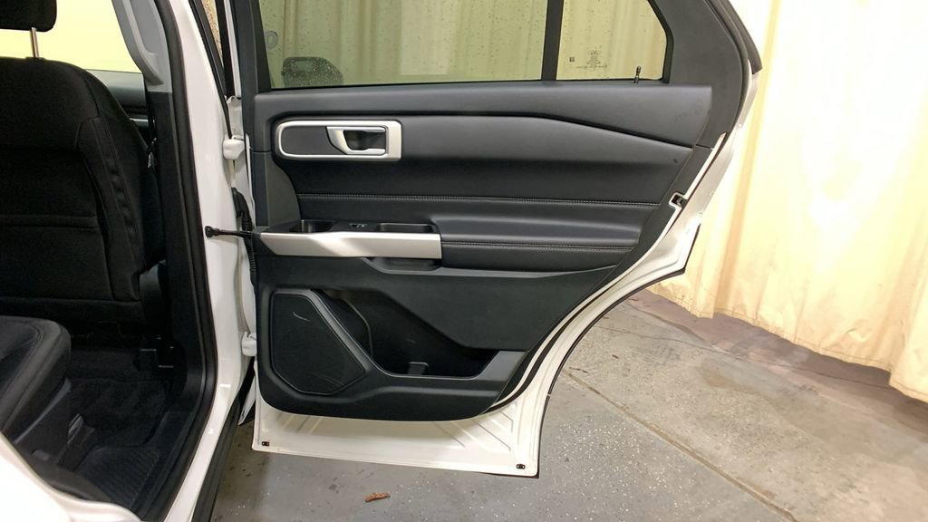 Certified 2023 Ford Explorer XLT image 14