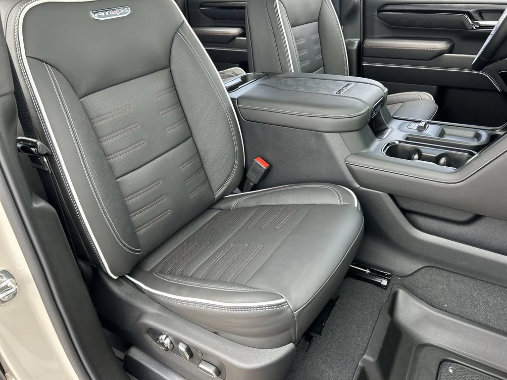 New 2026 GMC Sierra 2500 AT4X AWD/4WD image 28