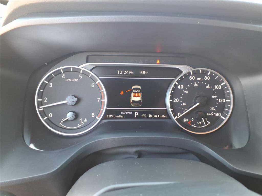 Certified 2025 Nissan Rogue SV FWD image 8
