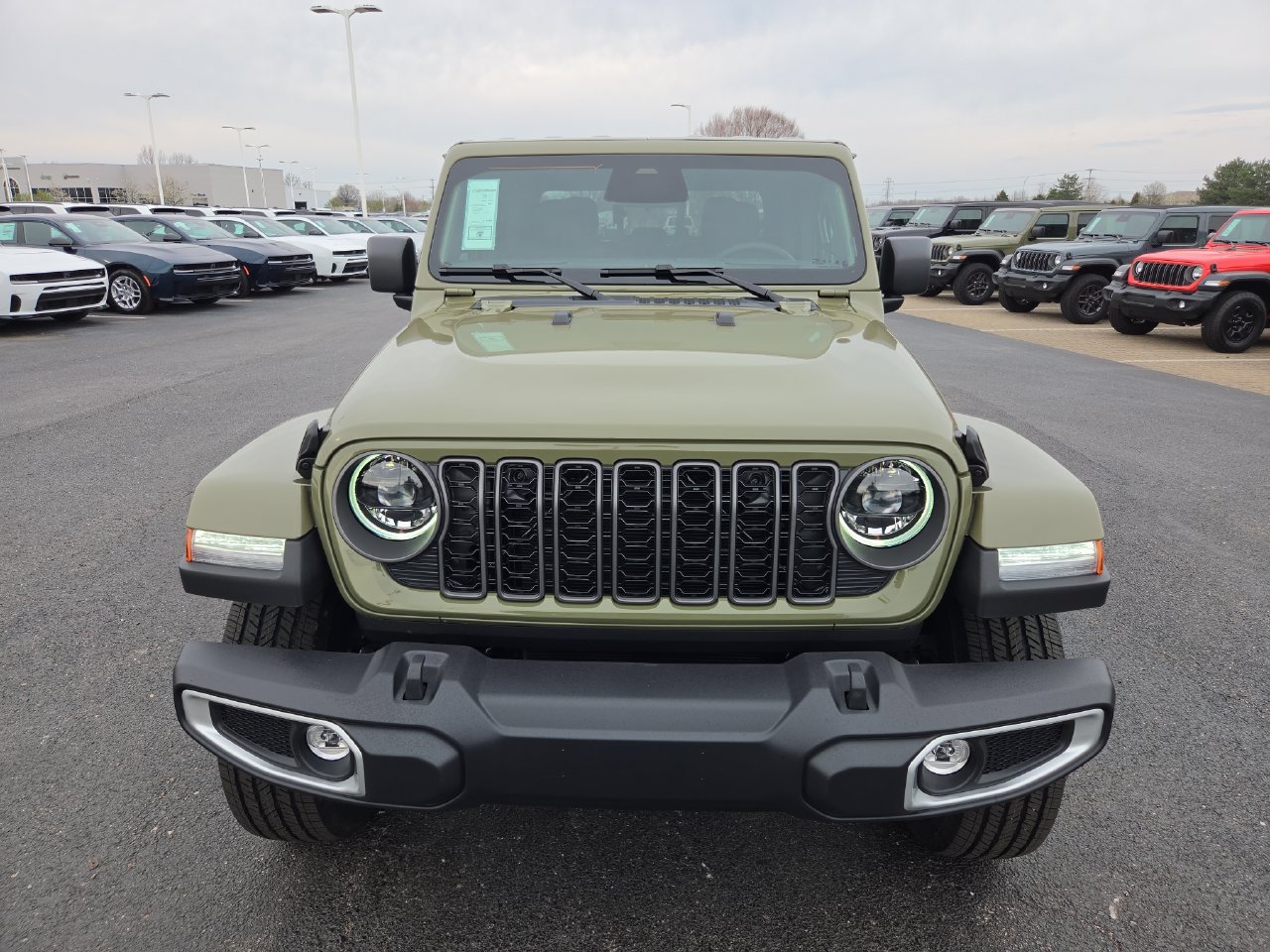 New 2026 Jeep Gladiator Sport AWD/4WD image 2