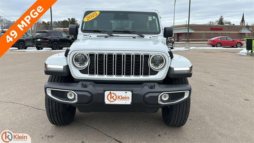 Used 2025 Jeep Wrangler Sahara 4xe image 2