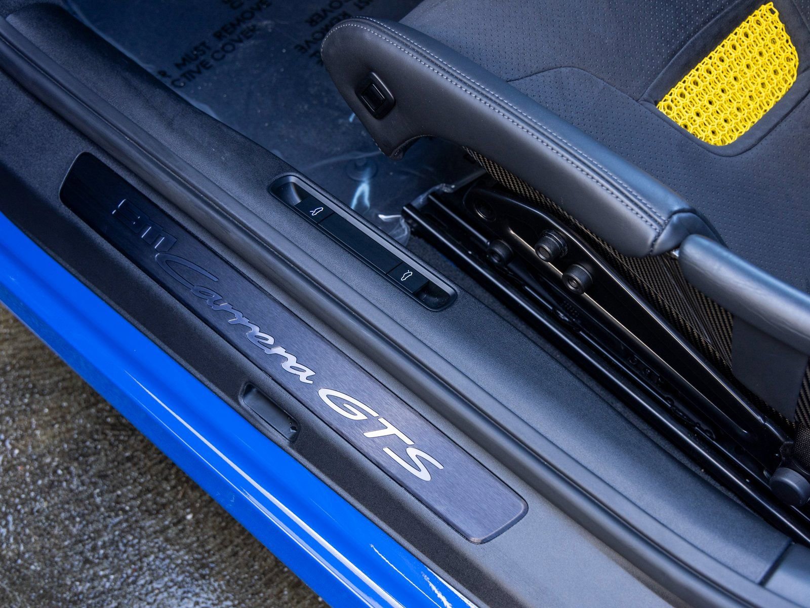 Certified 2025 Porsche 911 Carrera GTS image 29