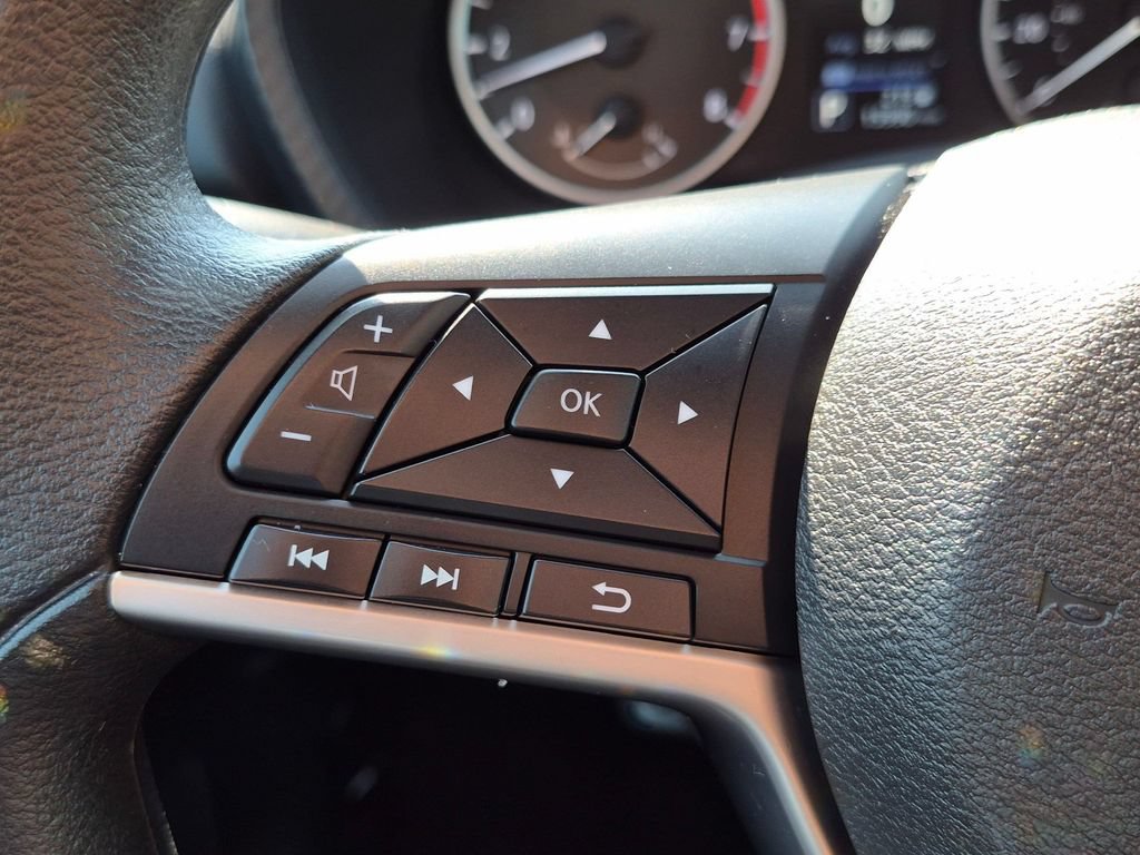 Used 2023 Nissan Sentra S FWD image 14