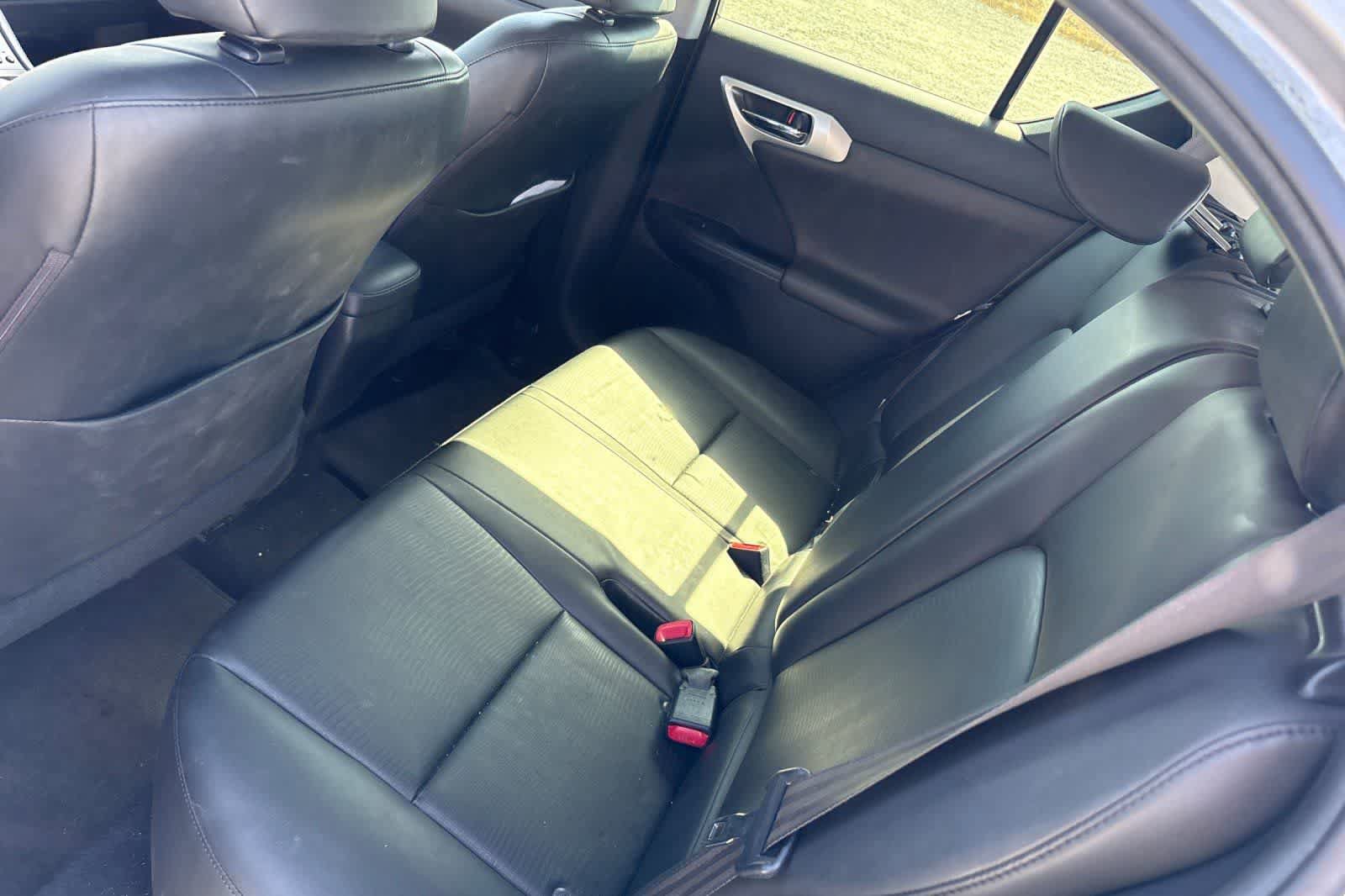 Used 2012 Lexus CT 200h Premium w/ Premium Audio Pkg FWD image 5