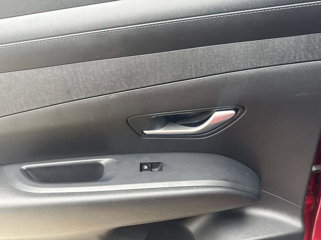 Certified 2025 Hyundai Tucson SEL AWD/4WD image 19