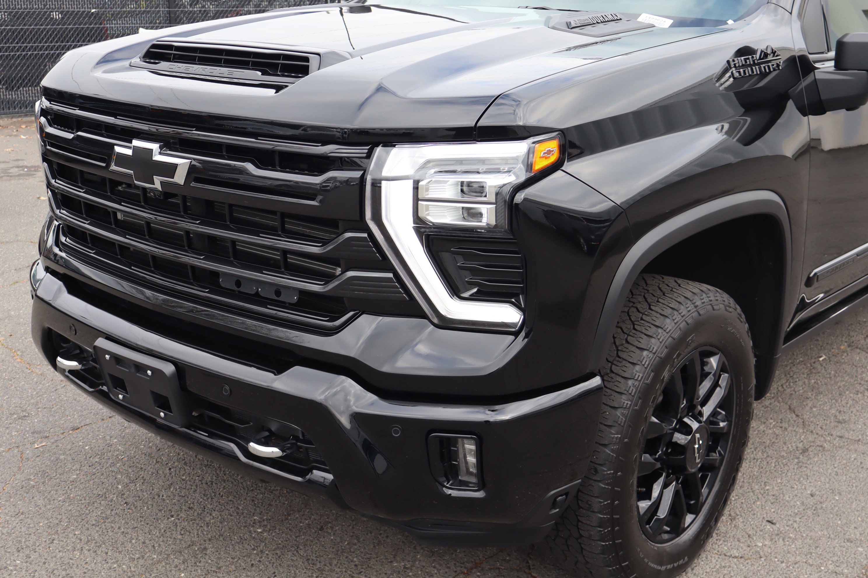 Certified 2025 Chevrolet Silverado 2500 High Country w/ High Country Premium Package image 7