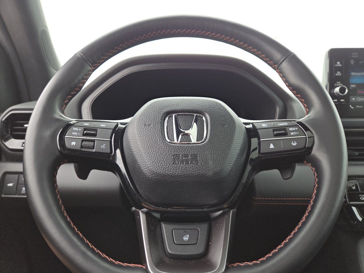 Used 2025 Honda Pilot TrailSport image 26