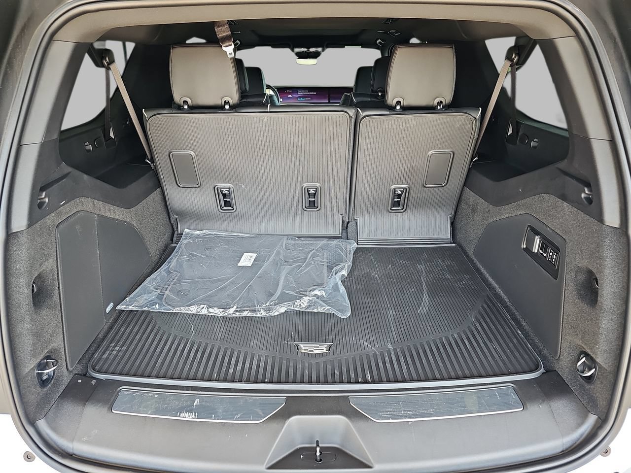New 2026 Cadillac Escalade Sport w/ Touring Package AWD/4WD image 13
