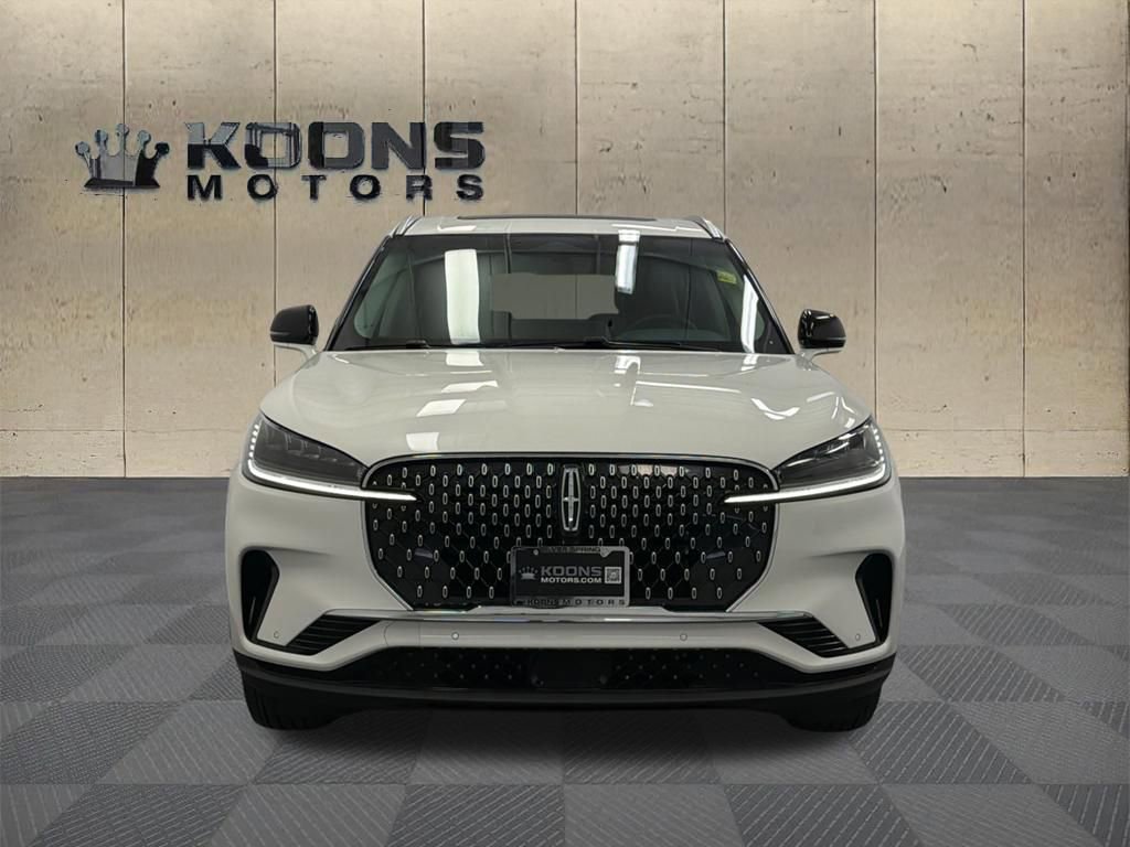 Certified 2025 Lincoln Aviator AWD image 3
