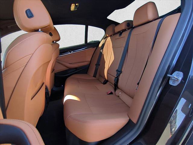 Used 2021 BMW 530e image 19