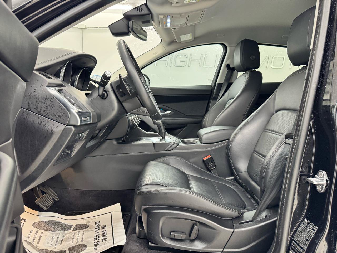 Used 2020 Jaguar E-PACE AWD/4WD image 10