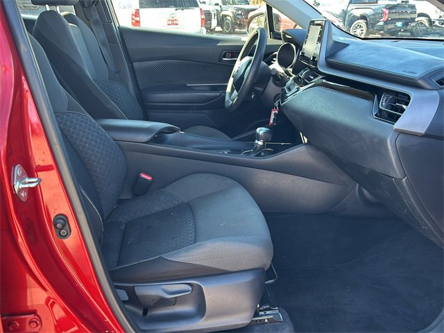 Used 2020 Toyota C-HR LE image 11