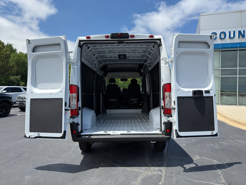 Used 2026 RAM ProMaster 2500 w/ Convenience Group FWD image 11