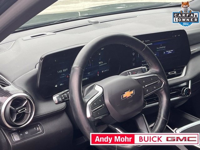 Used 2025 Chevrolet Equinox LT w/ Safety and Technology Package FWD image 2