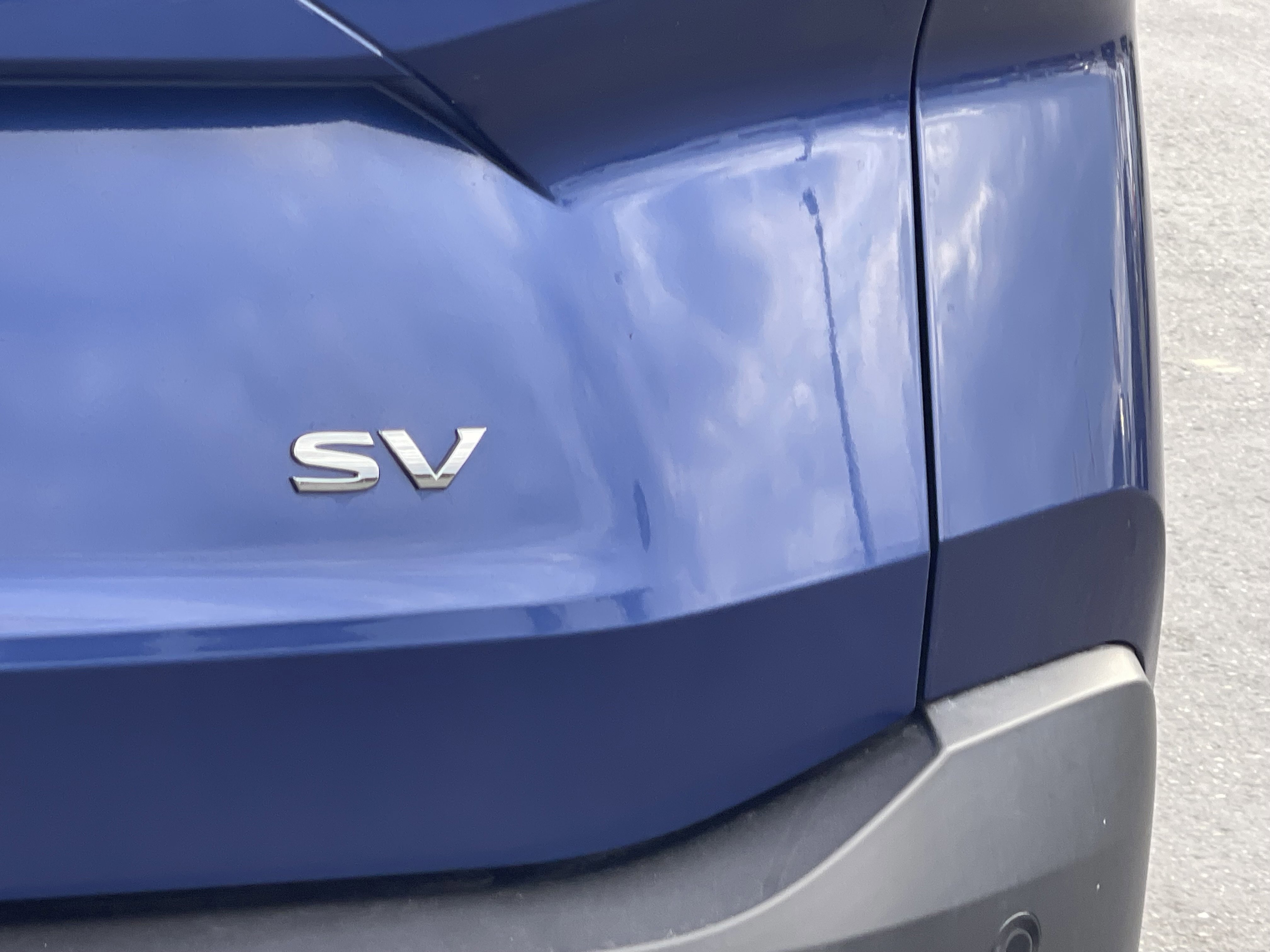 Used 2023 Nissan Rogue SV image 11