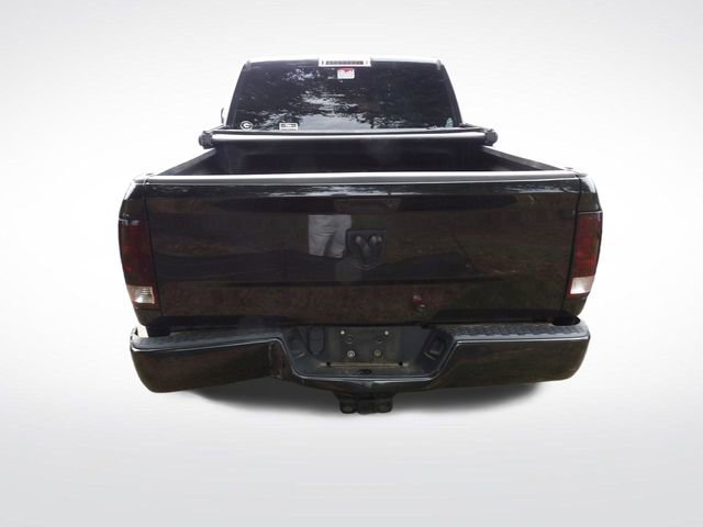 Used 2018 RAM 1500 Express w/ Black Ram 1500 Express Group RWD image 12