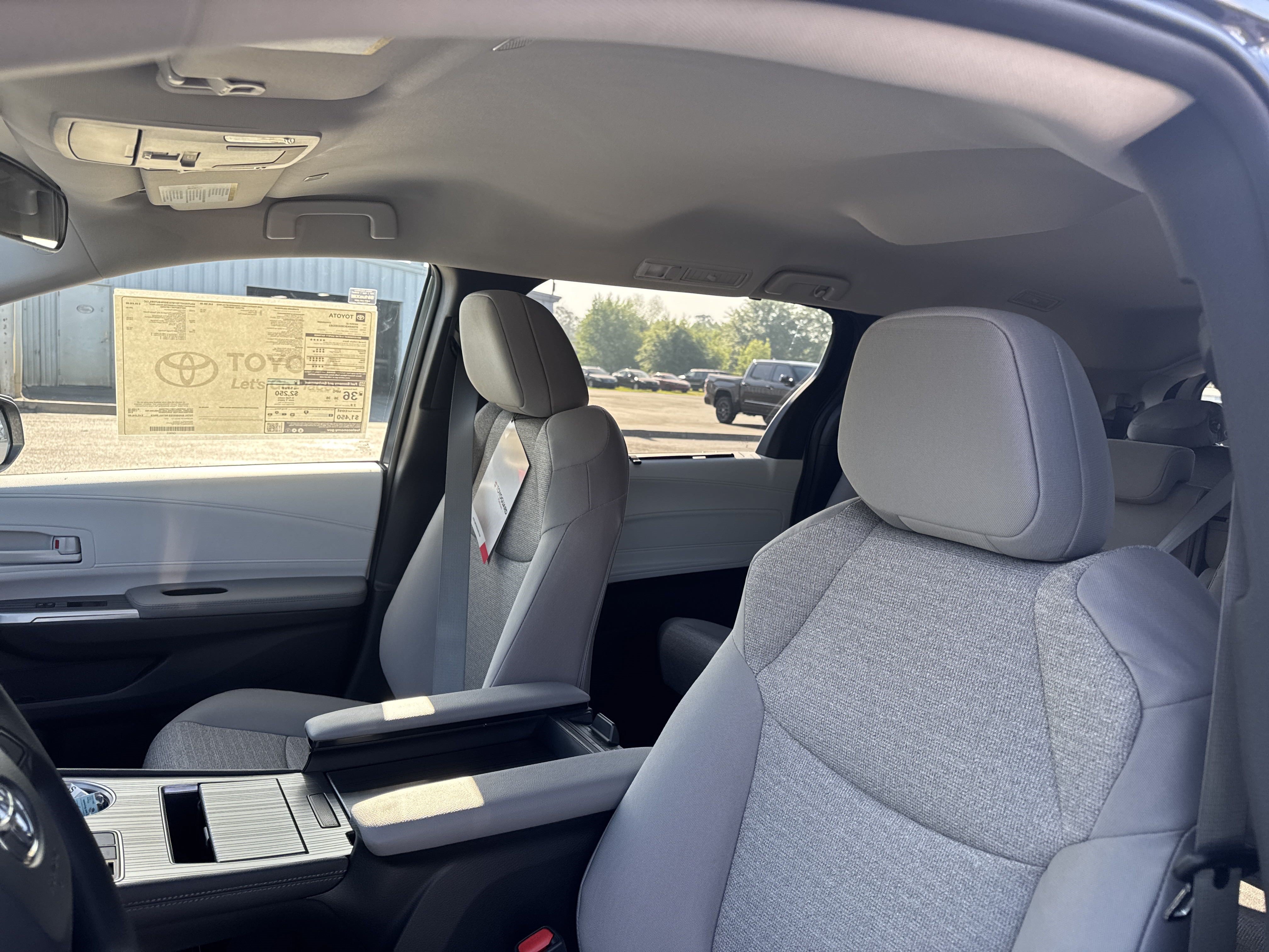 New 2025 Toyota Sienna LE FWD image 14