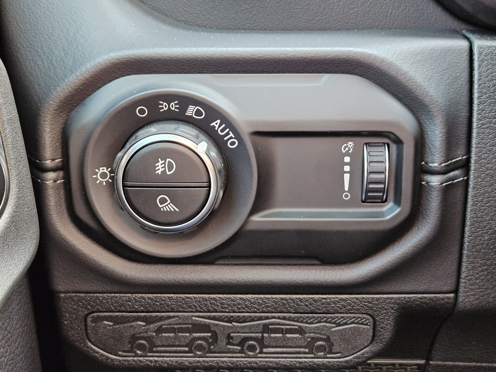 New 2026 Jeep Gladiator Sport AWD/4WD image 23