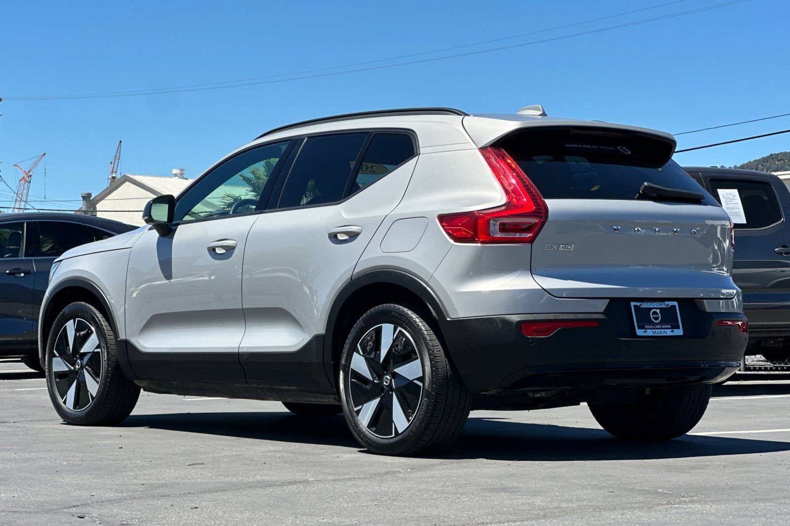Certified 2025 Volvo EX40 Core AWD/4WD image 7