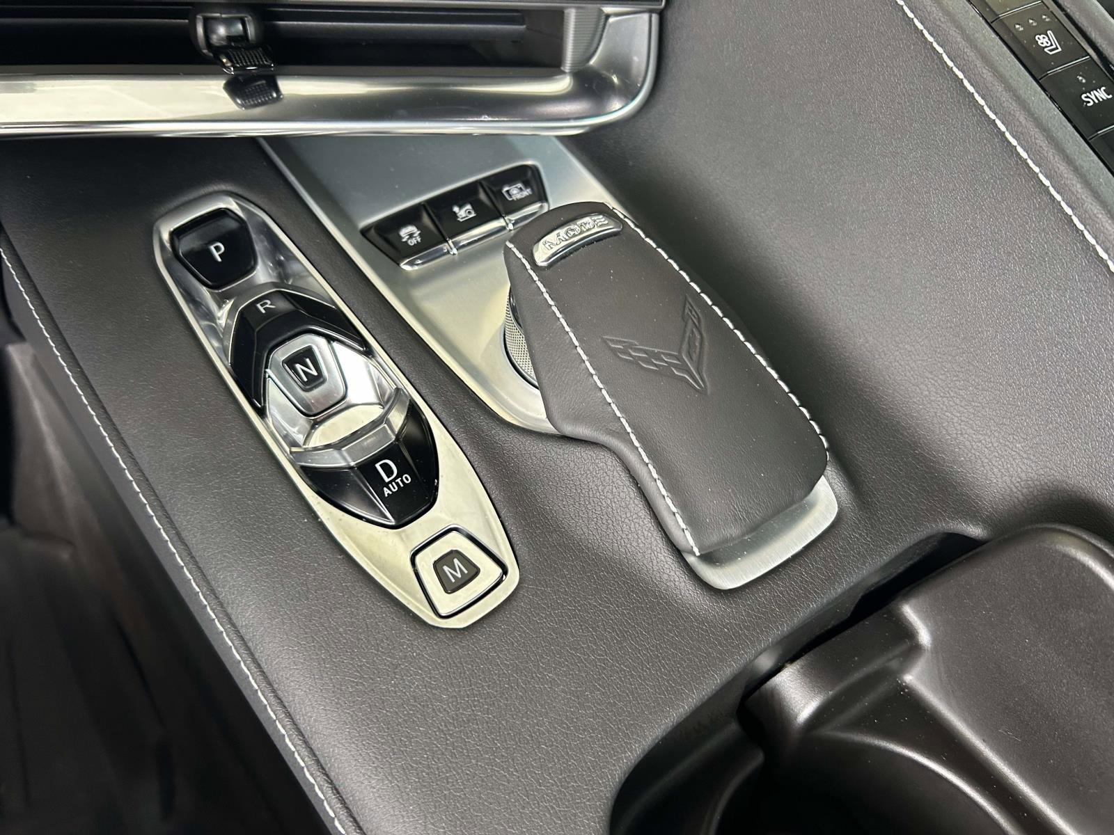 Used 2021 Chevrolet Corvette Stingray Preferred Cpe w/ Battery Protection Package RWD image 22