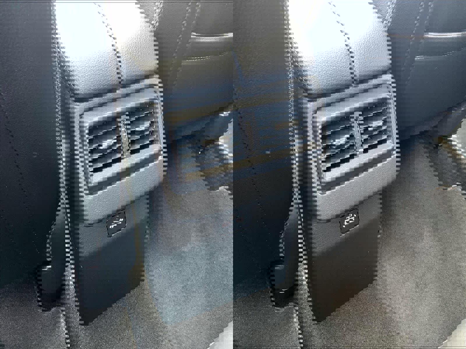 Used 2025 MAZDA CX-50 AWD 2.5 Hybrid w/ Premium Pkg image 28