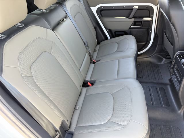 Used 2025 Land Rover Defender 110 X-Dynamic SE AWD/4WD image 23