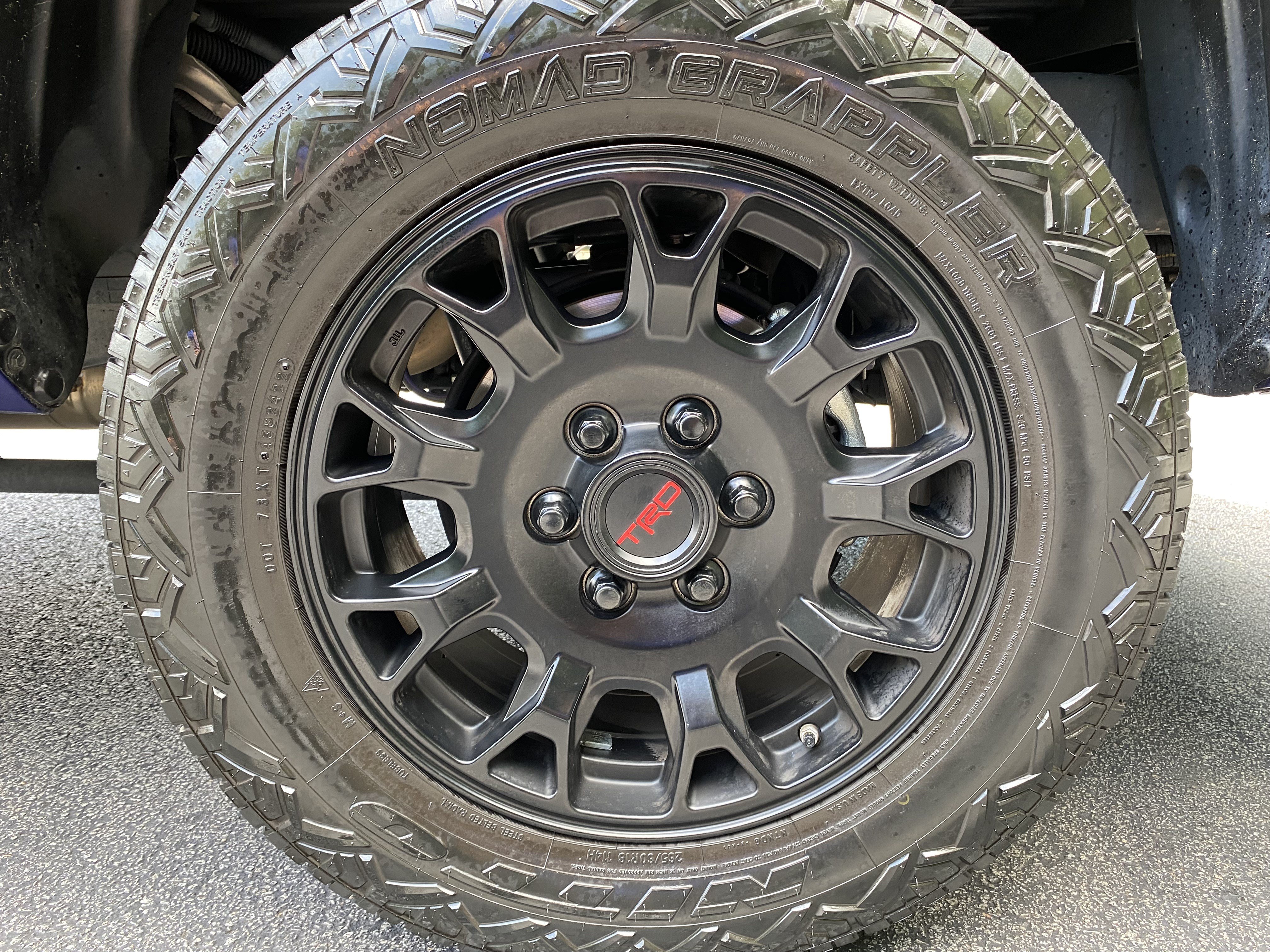 Used 2025 Toyota Tacoma SR5 RWD image 44