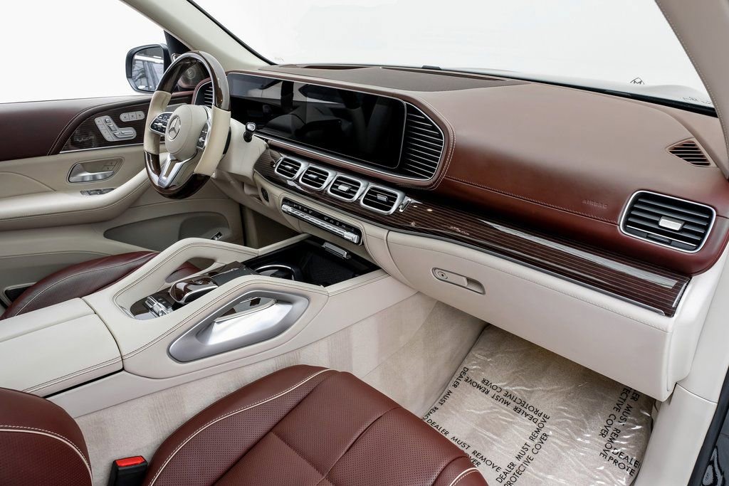 Used 2022 Mercedes-Benz Maybach GLS 600 4MATIC image 12