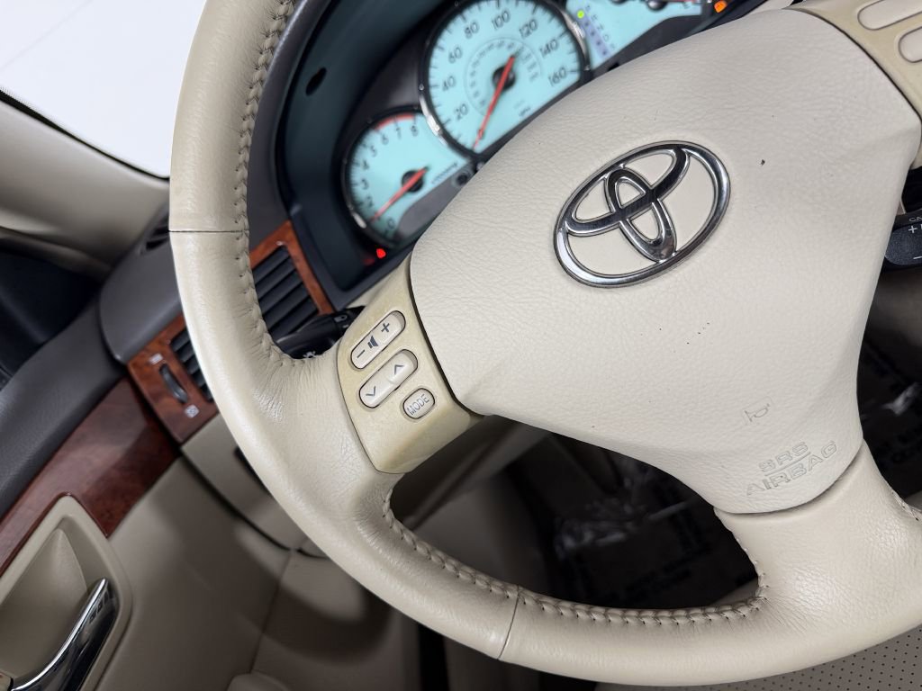 Used 2006 Toyota Solara SLE FWD image 32