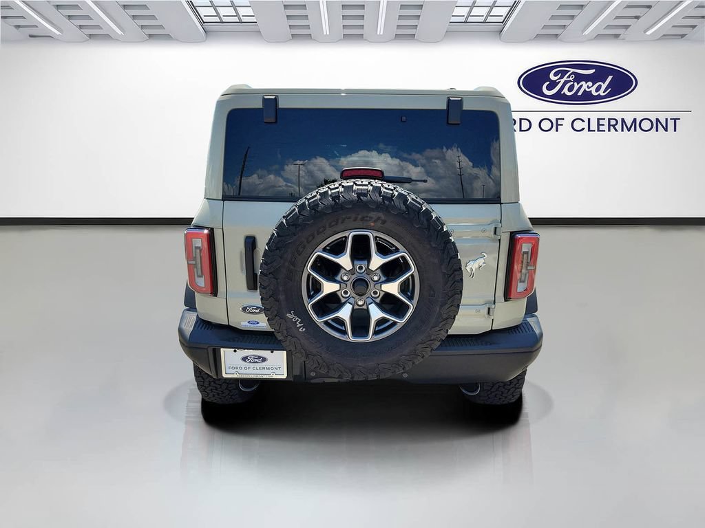Used 2025 Ford Bronco Badlands AWD/4WD image 4