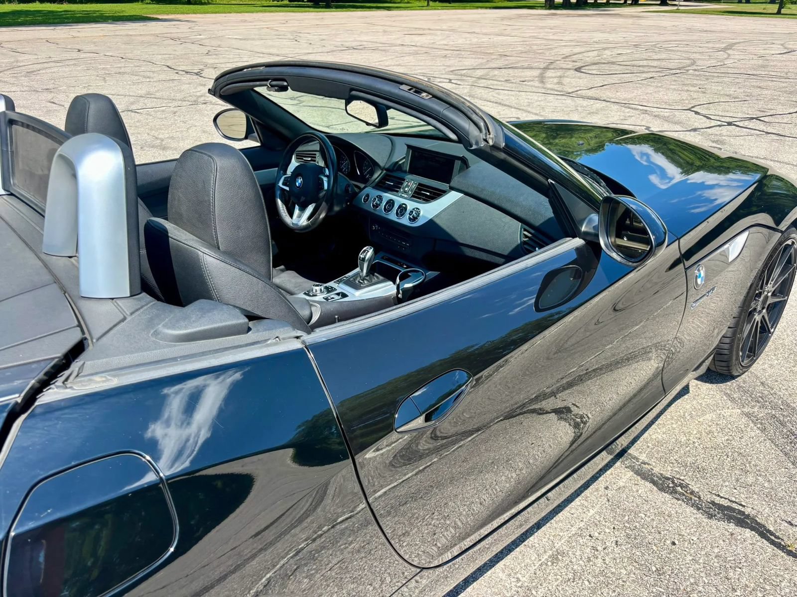 Used 2009 BMW Z4 sDrive35i RWD image 14