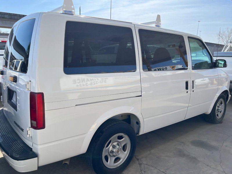 Used 2003 Chevrolet Astro image 4