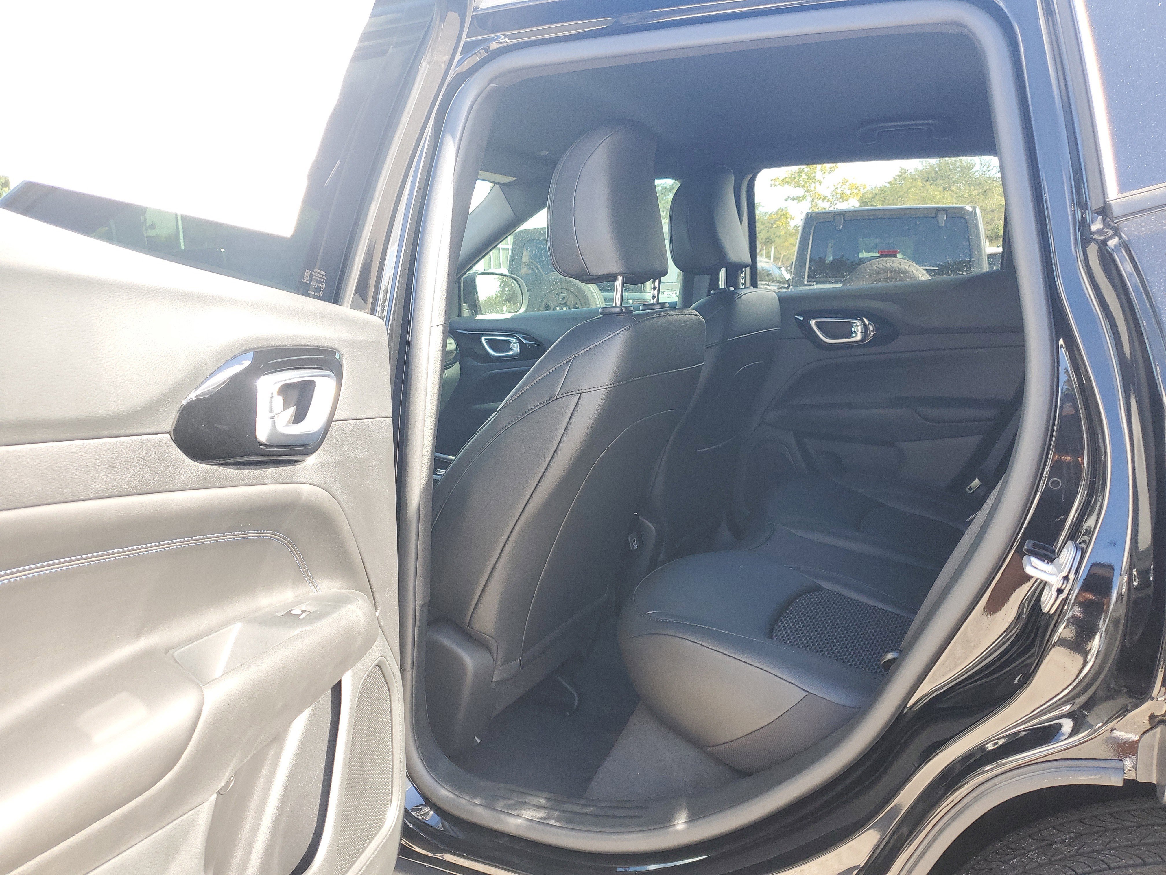 New 2026 Jeep Compass Latitude image 8