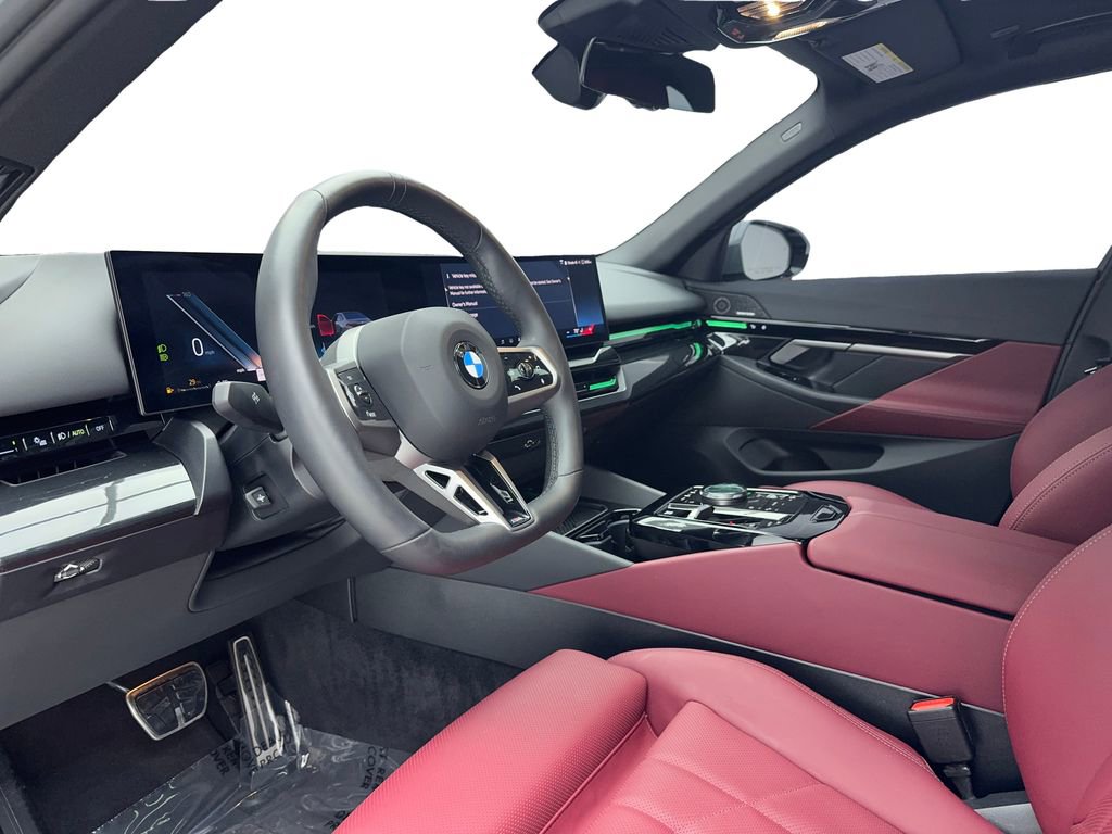 Used 2026 BMW 530i w/ M Sport Package RWD image 18