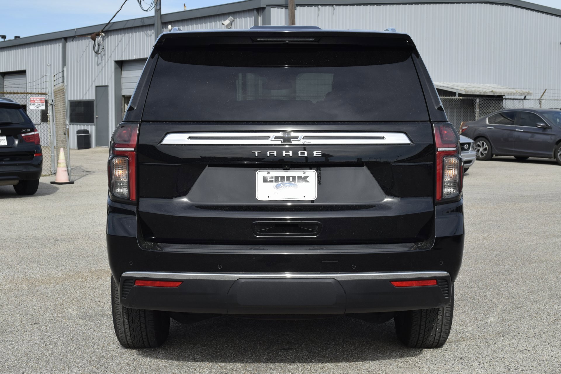 Used 2024 Chevrolet Tahoe LS w/ Driver Alert Package image 9