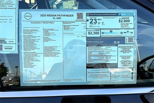 New 2025 Nissan Pathfinder SL image 13