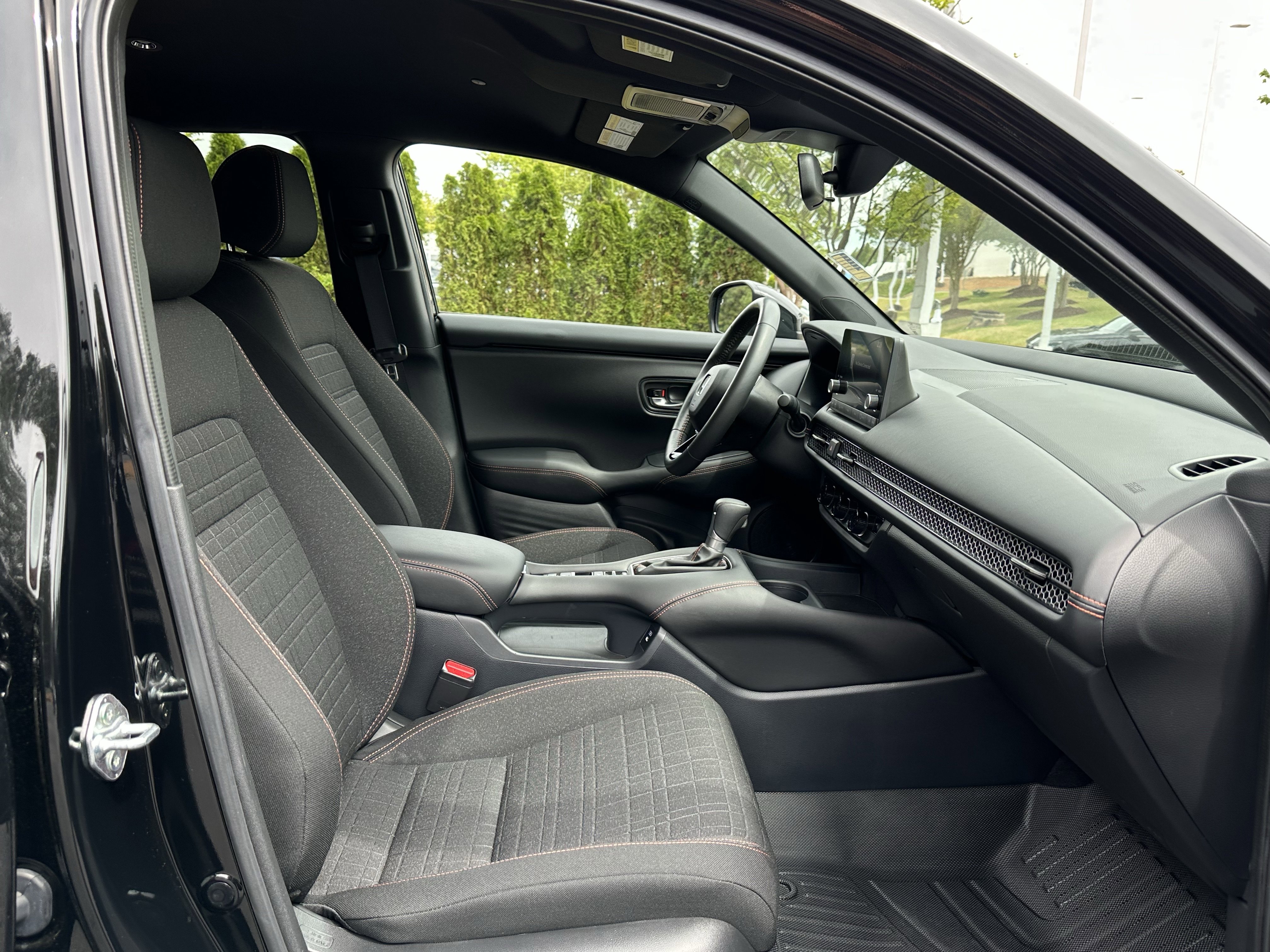 Used 2024 Honda HR-V Sport image 35