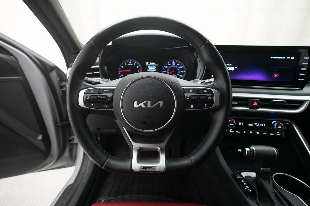 Used 2024 Kia K5 GT-Line w/ GT-Line Premium Package image 4