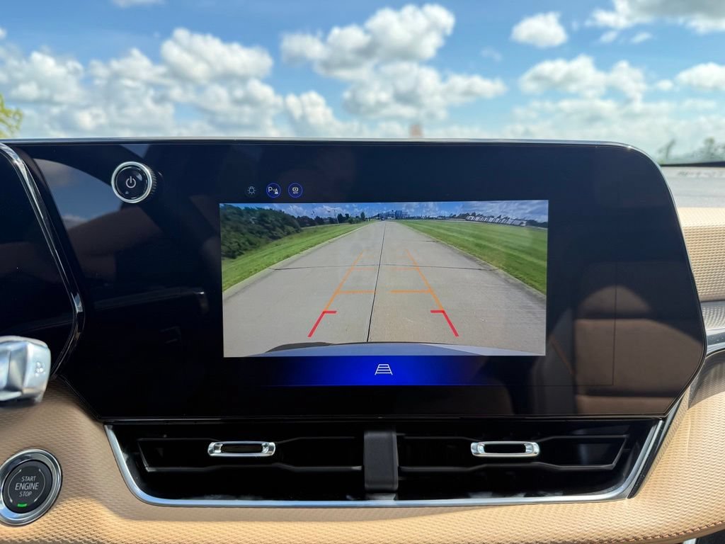New 2027 Chevrolet Equinox ACTIV w/ Convenience Package III FWD image 43