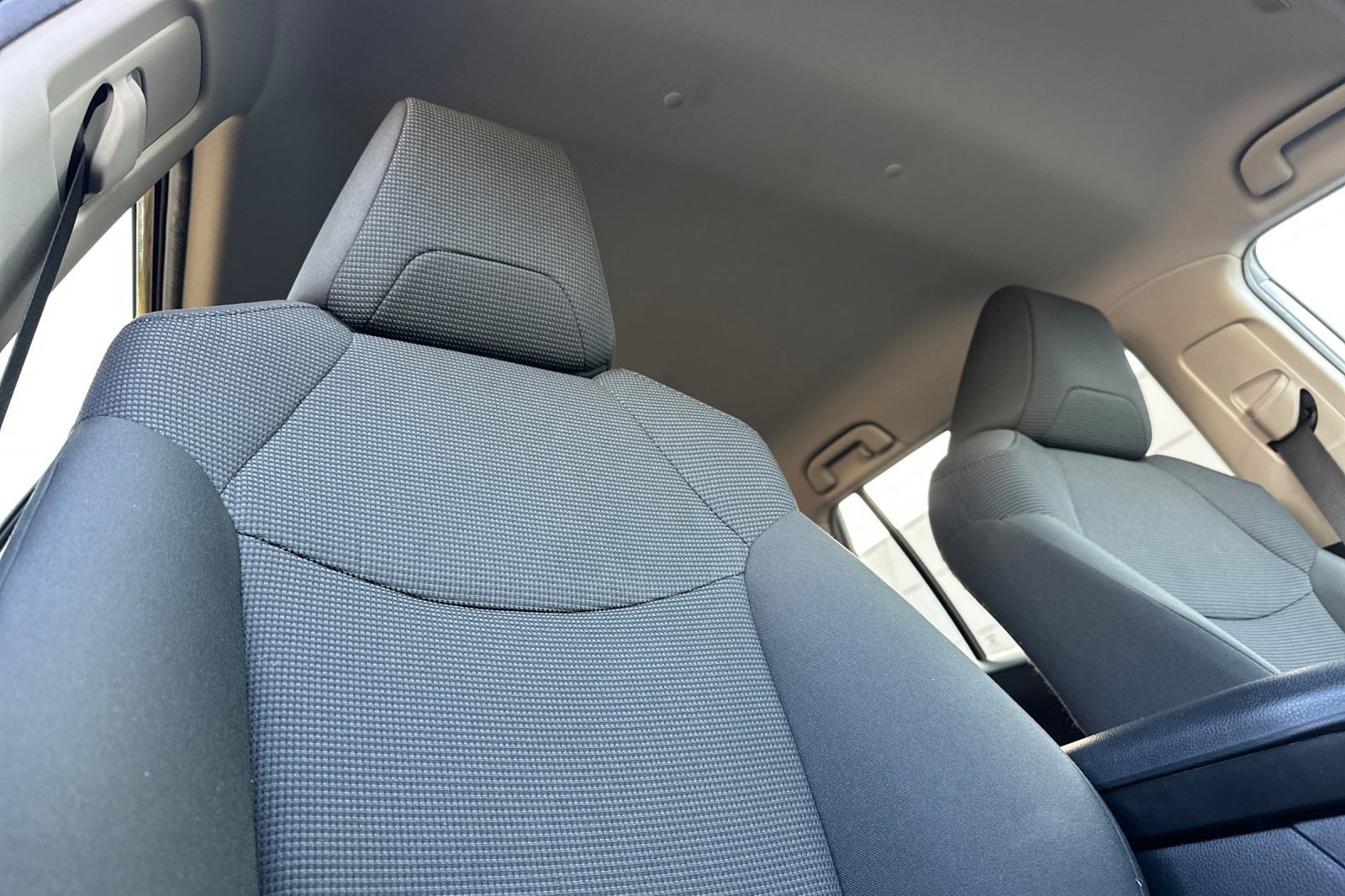 Used 2024 Toyota RAV4 LE image 20