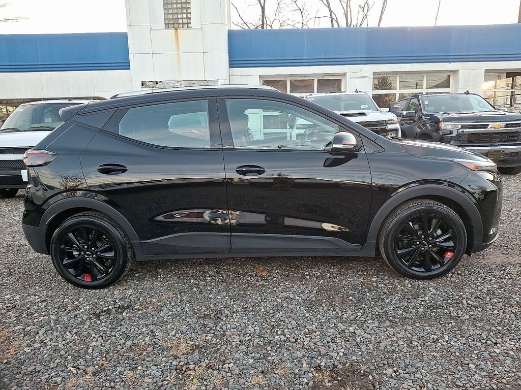 Certified 2023 Chevrolet Bolt EUV LT w/ Comfort Package image 9