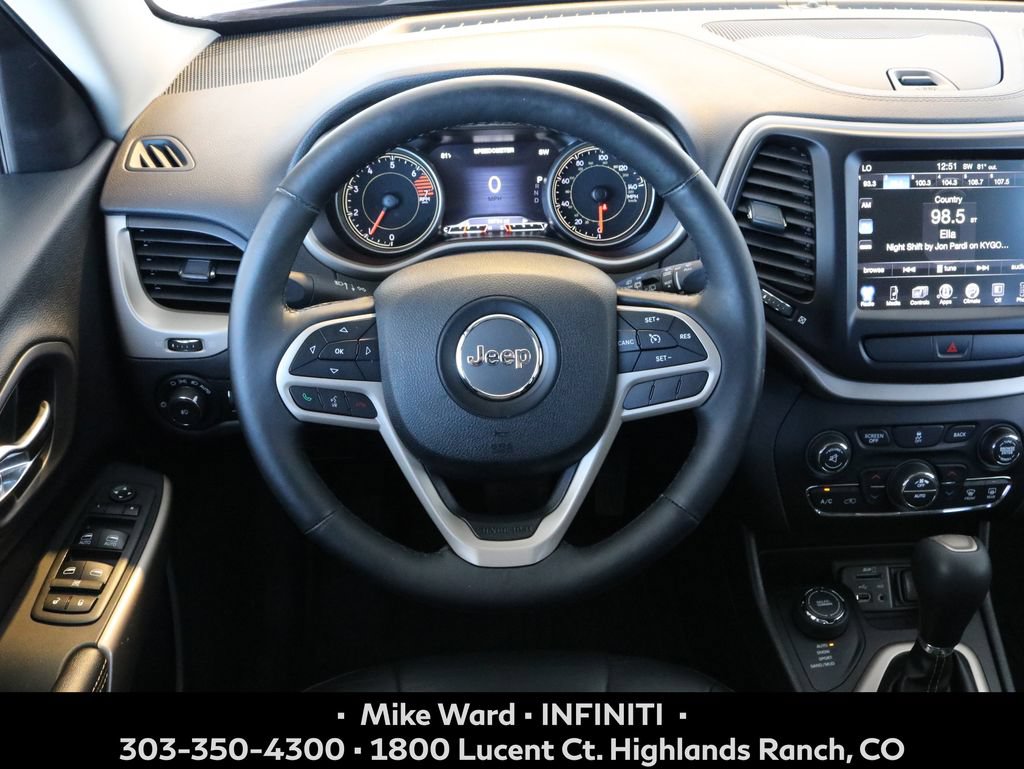 Used 2017 Jeep Cherokee Limited AWD/4WD image 7