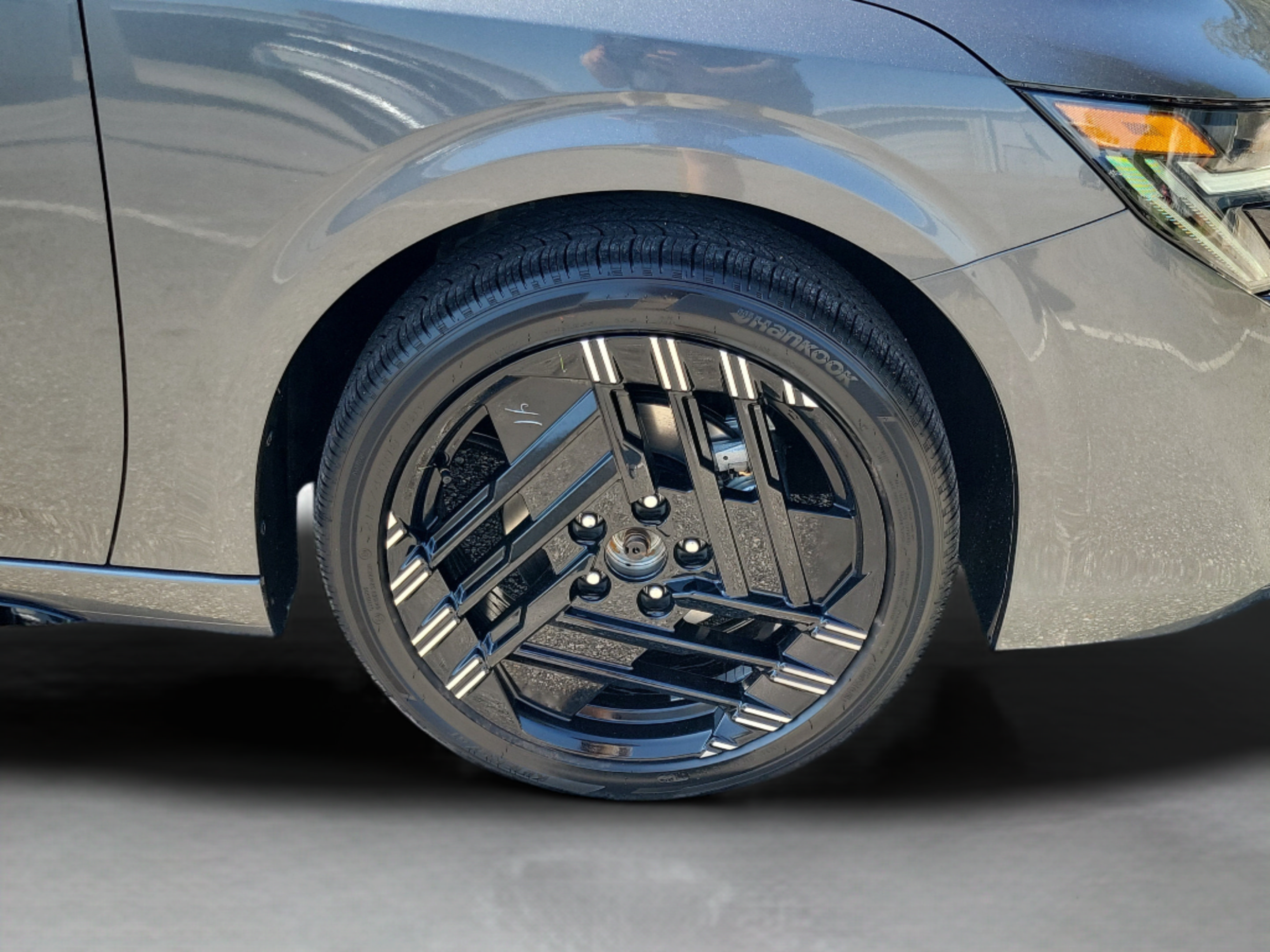 New 2027 Nissan Sentra SR w/ SR All Weather Package FWD image 30